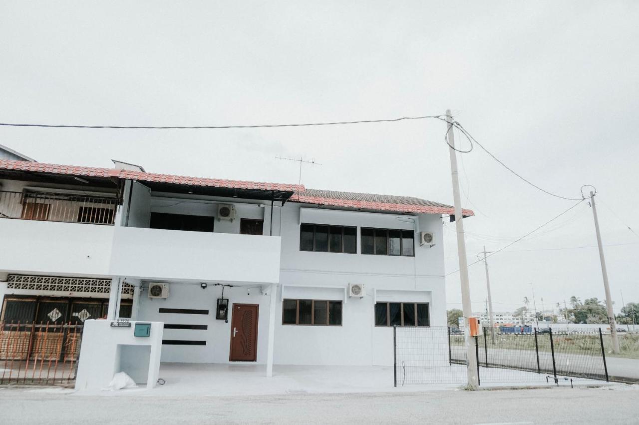 Exclusive Double Storey Homestay Kuantan Bagian luar foto